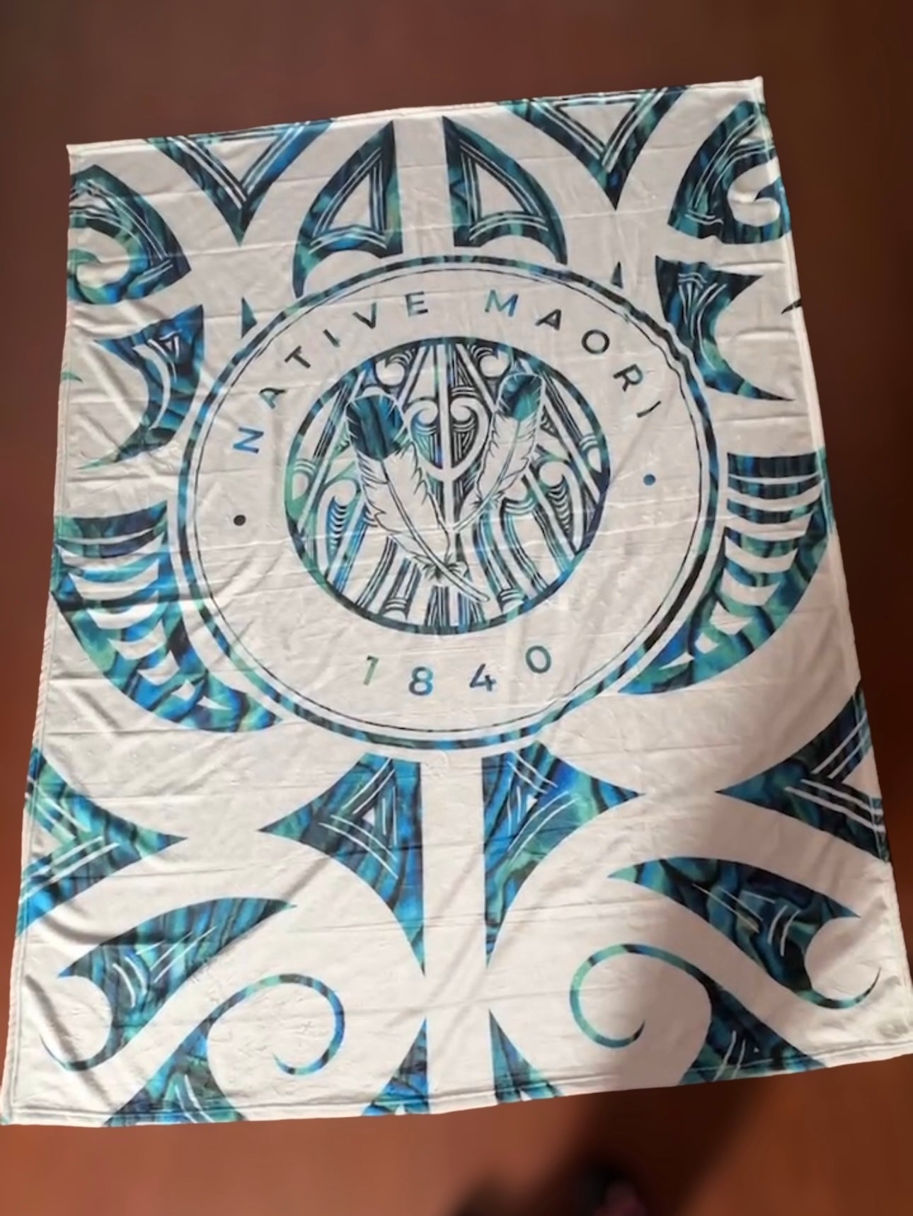 Plush Throw Blanket LYDE Clothing
